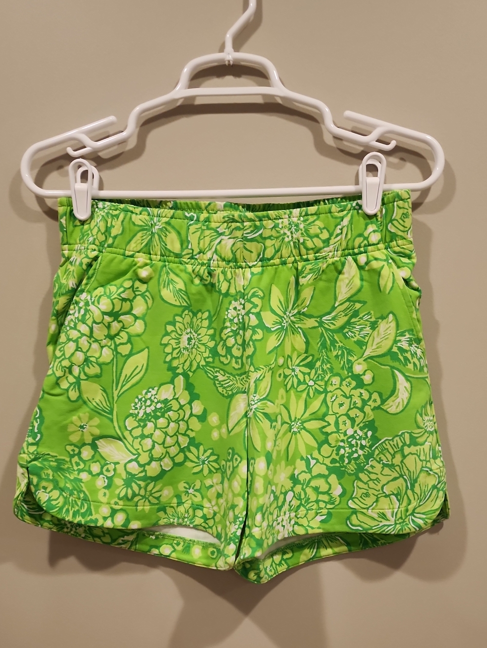 Lilly Pulitzer Bright Lime Green Floral Athletic Shorts, Size Small